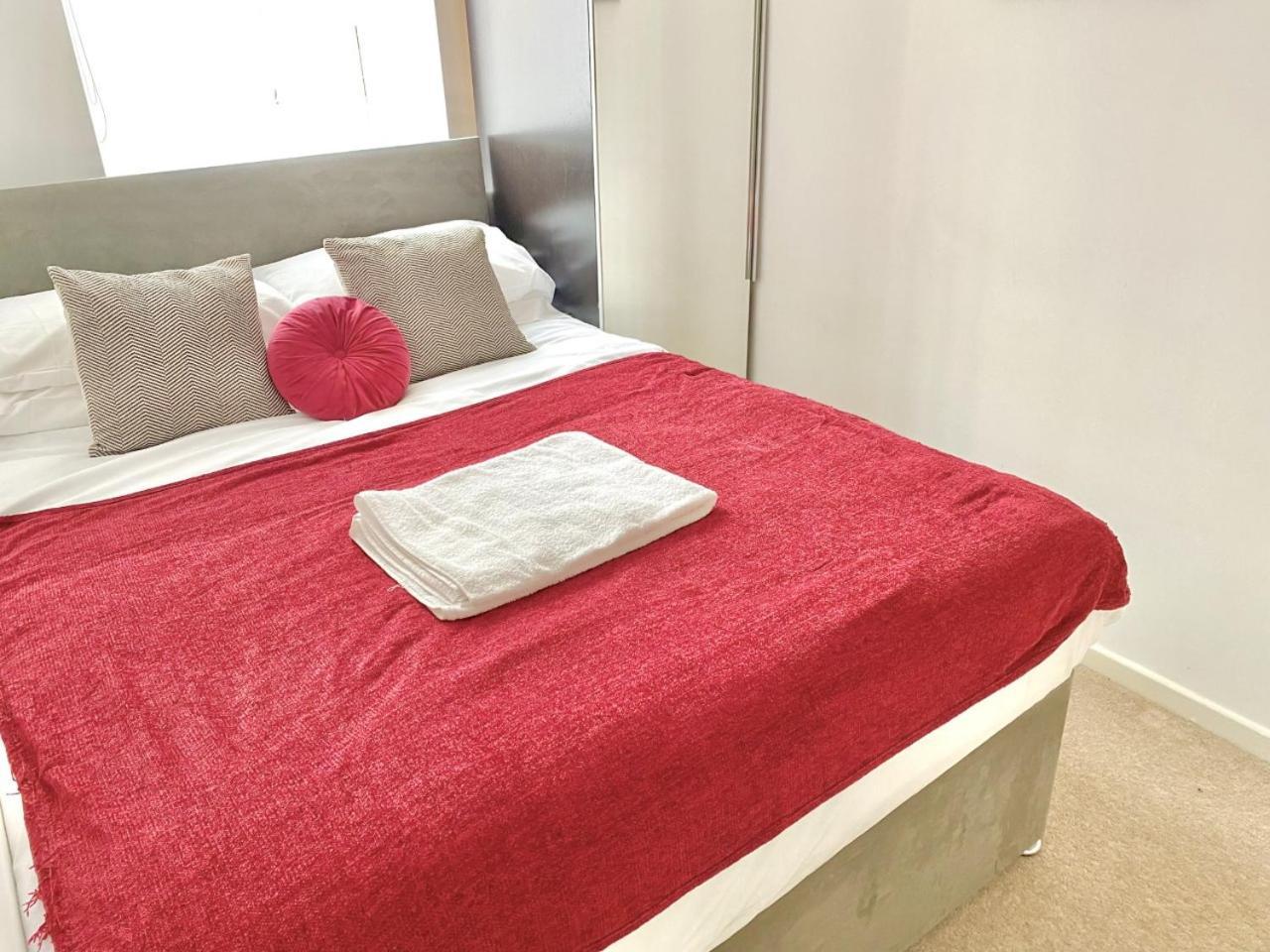 Walsall Group Accommodation Bagian luar foto